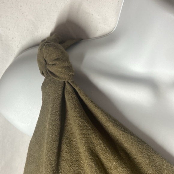 XLg 2 piece crop top and matching shorts military green.NWOT - Picture 2 of 7